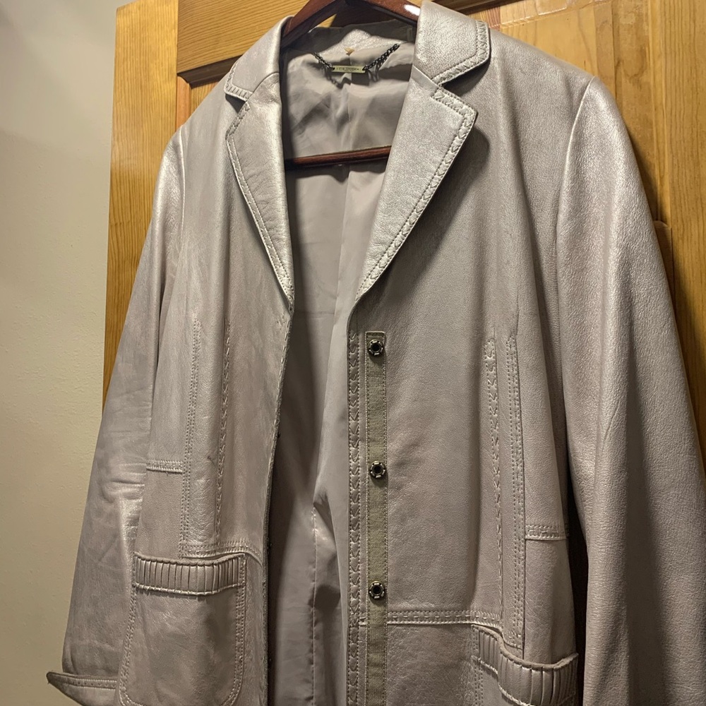 Elie Tahari Suede n Poly Jacket - Picture 2 of 7
